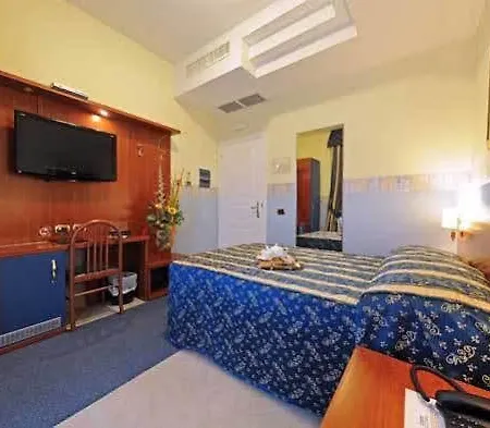 Отель Borgo Del Mare 4*