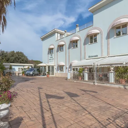 Hotel Borgo Del Mare 4*