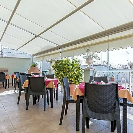 Borgo Del Mare 4*