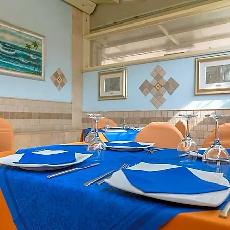 Borgo Del Mare ホテル 4*